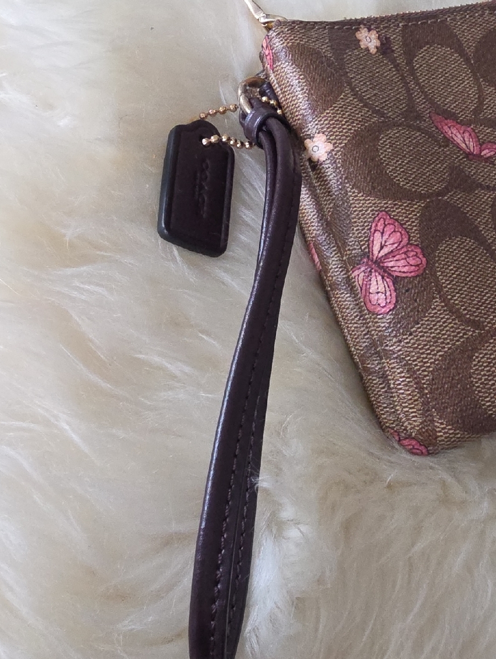 Pretty Coach Double Zip Buttetfly Signature Wristlet Wallet ๐ฉท๐ฆ๐ฎ๐ค - Picture 3 of 16